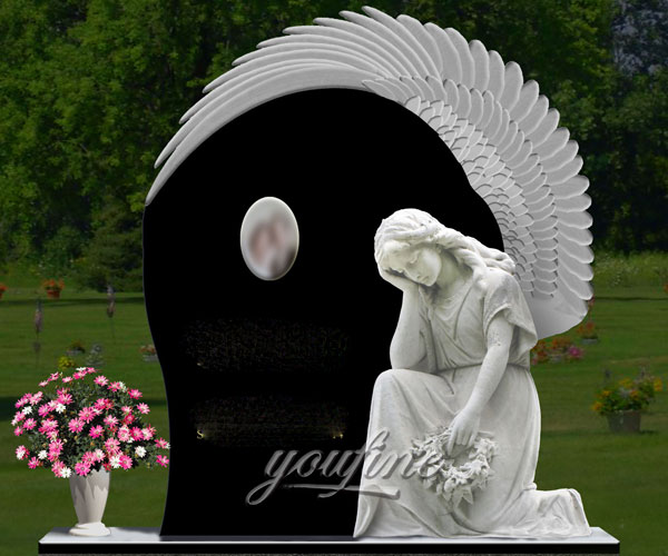 Natural Granite Angel cemetery monuments design